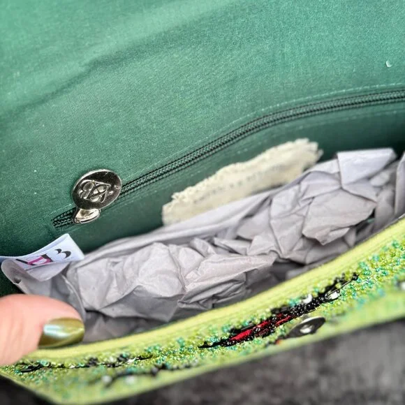 NEW America and Beyond Ladybug Viral Beaded Bag - Picture 11 of 11